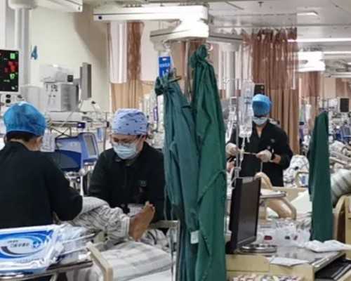 宝宝辅食的华丽蜕变：6个月宝宝的美食盛宴