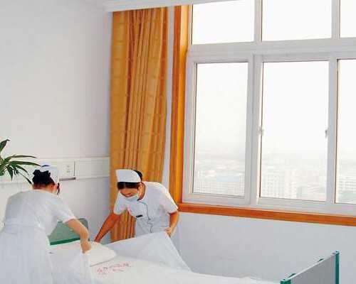 摆脱白带异常困扰：四个检查让您轻松确诊